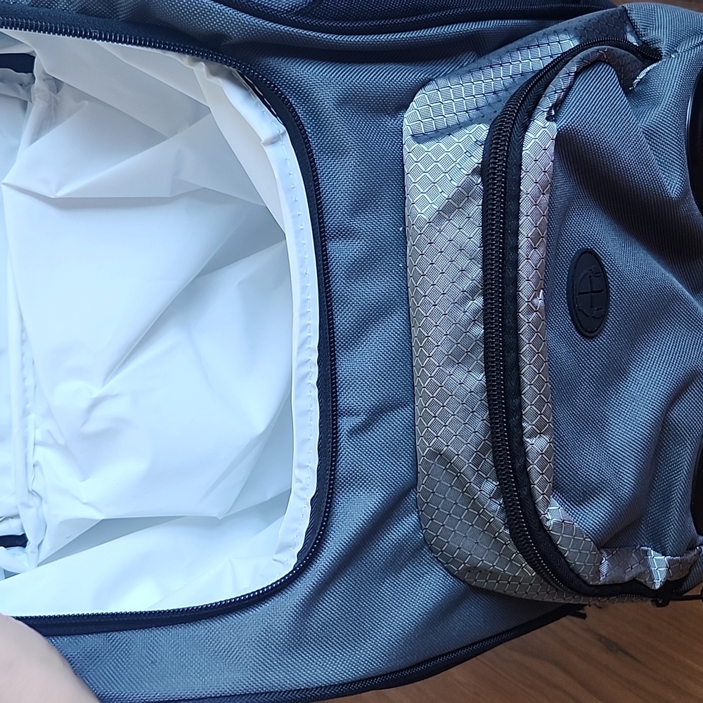 Don Julio 1942 - Cooler bag With 2 Speakers. - Picture 7 of 10